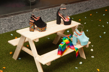 Fotoservizio/SS 2020/WOMEN/PRESENTAZIONE/JF LONDON/DP2/10
