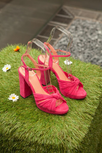 Fotoservizio/SS 2020/WOMEN/PRESENTAZIONE/JF LONDON/DP2/8