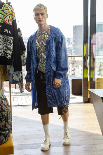 Fotoservizio/SS 2020/WOMEN/PRESENTAZIONE/CUSTO BARCELONA/DP2/1