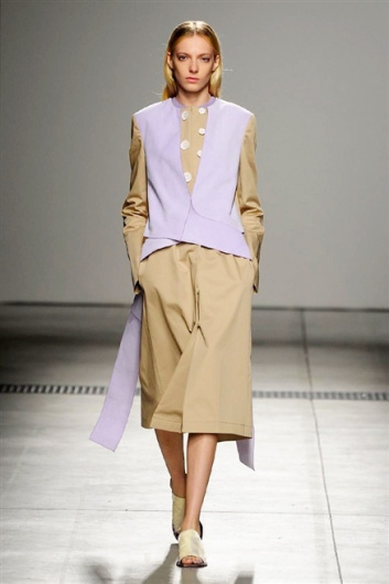 Fotoservizio/SS 2016/WOMEN/GABRIELE COLANGELO/DP1/1