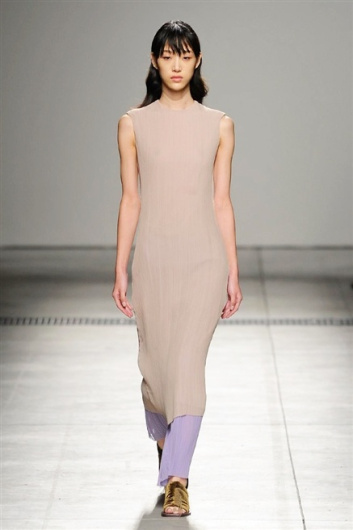 Fotoservizio/SS 2016/WOMEN/GABRIELE COLANGELO/DP1/2