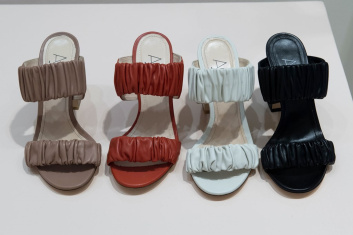Fotoservizio/SS 2020/WOMEN/PRESENTAZIONE/AGL ATTILIO GIUSTI LEOMBRUNI/DP2/29
