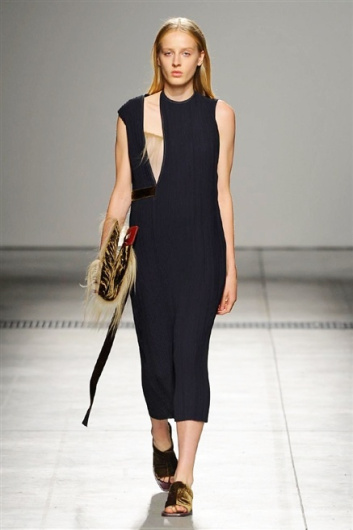 Fotoservizio/SS 2016/WOMEN/GABRIELE COLANGELO/DP1/4