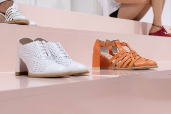 Fotoservizio/SS 2020/WOMEN/PRESENTAZIONE/AGL ATTILIO GIUSTI LEOMBRUNI/DP2/23