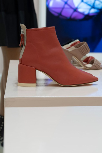 Fotoservizio/SS 2020/WOMEN/PRESENTAZIONE/AGL ATTILIO GIUSTI LEOMBRUNI/DP2/39