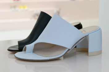Fotoservizio/SS 2020/WOMEN/PRESENTAZIONE/AGL ATTILIO GIUSTI LEOMBRUNI/DP2/41