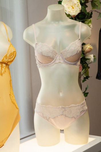 Fotoservizio/SS 2020/WOMEN/PRESENTAZIONE/LA PERLA/DP2/15