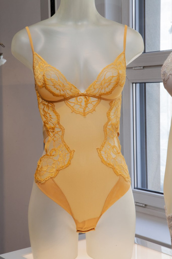 Fotoservizio/SS 2020/WOMEN/PRESENTAZIONE/LA PERLA/DP2/16