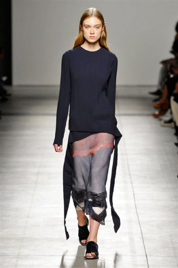 Fotoservizio/SS 2016/WOMEN/GABRIELE COLANGELO/DP1/12