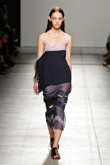 Fotoservizio/SS 2016/WOMEN/GABRIELE COLANGELO/DP1/13