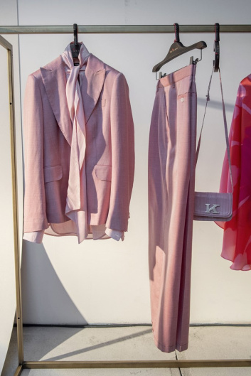 Fotoservizio/SS 2020/WOMEN/PRESENTAZIONE/KITON/DP2/4
