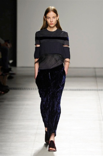 Fotoservizio/SS 2016/WOMEN/GABRIELE COLANGELO/DP1/14