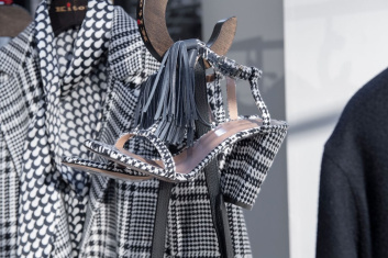 Fotoservizio/SS 2020/WOMEN/PRESENTAZIONE/KITON/DP2/23
