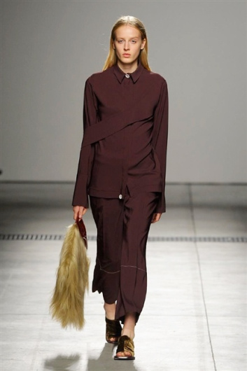 Fotoservizio/SS 2016/WOMEN/GABRIELE COLANGELO/DP1/23