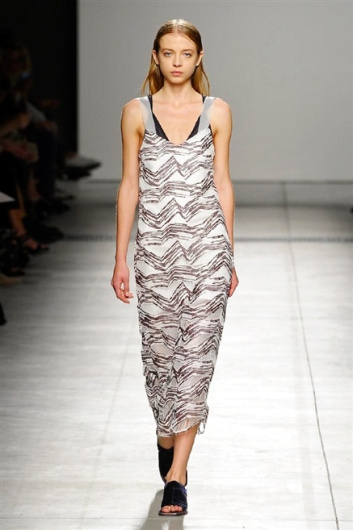 Fotoservizio/SS 2016/WOMEN/GABRIELE COLANGELO/DP1/28