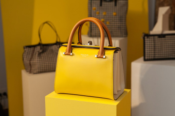 Fotoservizio/SS 2020/WOMEN/PRESENTAZIONE/SERAPIAN/DP2/5