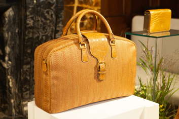 Fotoservizio/SS 2020/WOMEN/PRESENTAZIONE/SERAPIAN/DP2/1