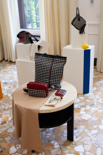 Fotoservizio/SS 2020/WOMEN/PRESENTAZIONE/SERAPIAN/DP2/14