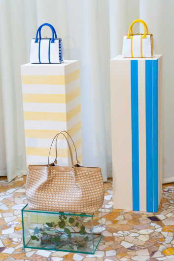 Fotoservizio/SS 2020/WOMEN/PRESENTAZIONE/SERAPIAN/DP2/12