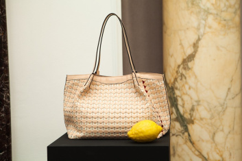 Fotoservizio/SS 2020/WOMEN/PRESENTAZIONE/SERAPIAN/DP2/35