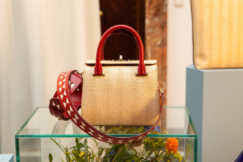 Fotoservizio/SS 2020/WOMEN/PRESENTAZIONE/SERAPIAN/DP2/40