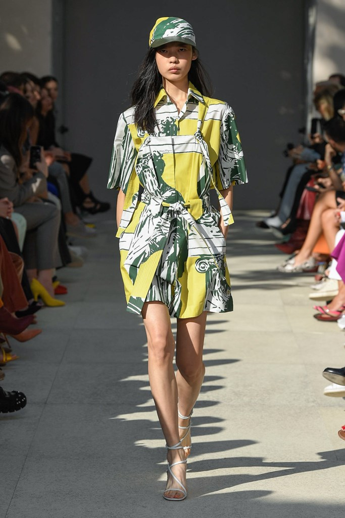 Fotoservizio/SS 2020/WOMEN/SFILATA/SALVATORE FERRAGAMO/DP2/1