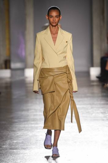 Fotoservizio/SS 2020/WOMEN/SFILATA/GABRIELE COLANGELO/DP2/2