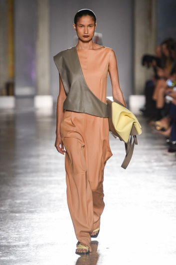 Fotoservizio/SS 2020/WOMEN/SFILATA/GABRIELE COLANGELO/DP2/3