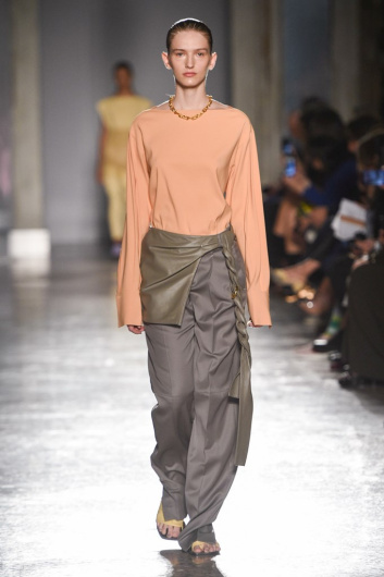 Fotoservizio/SS 2020/WOMEN/SFILATA/GABRIELE COLANGELO/DP2/4