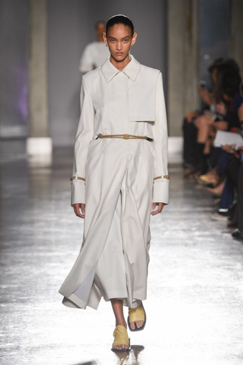 Fotoservizio/SS 2020/WOMEN/SFILATA/GABRIELE COLANGELO/DP2/15