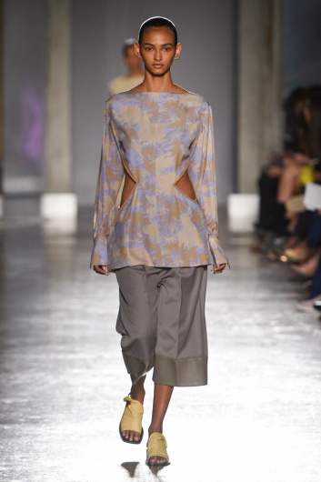 Fotoservizio/SS 2020/WOMEN/SFILATA/GABRIELE COLANGELO/DP2/24