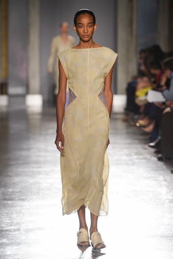 Fotoservizio/SS 2020/WOMEN/SFILATA/GABRIELE COLANGELO/DP2/25