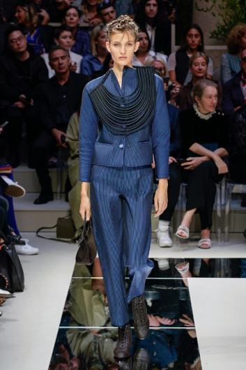 Fotoservizio/SS 2020/WOMEN/SFILATA/GIORGIO ARMANI/DP2/16