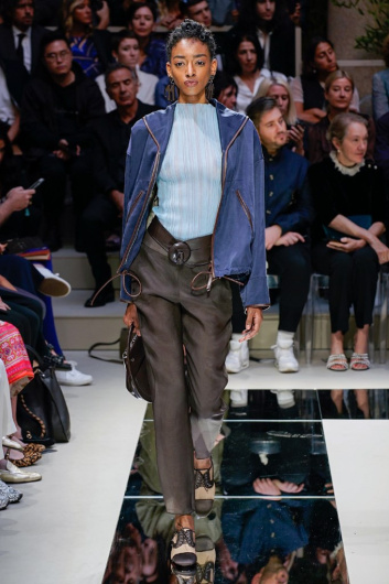 Fotoservizio/SS 2020/WOMEN/SFILATA/GIORGIO ARMANI/DP2/18