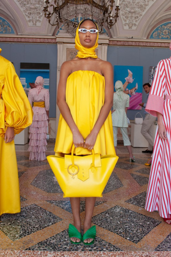 Fotoservizio/SS 2020/WOMEN/PRESENTAZIONE/SARA BATTAGLIA/DP2/8