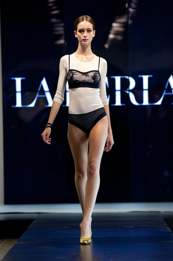 Fotoservizio/SS 2016/WOMEN/LA PERLA/DP2/12