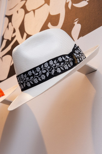 Fotoservizio/SS 2020/WOMEN/PRESENTAZIONE/BORSALINO/DP2/20