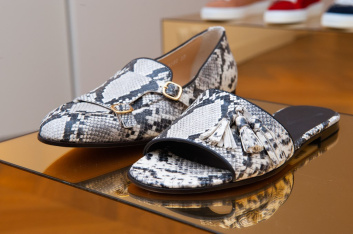 Fotoservizio/SS 2020/WOMEN/PRESENTAZIONE/DOUCAL'S/DP2/3