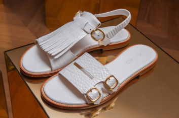 Fotoservizio/SS 2020/WOMEN/PRESENTAZIONE/DOUCAL'S/DP2/15