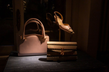 Fotoservizio/SS 2020/WOMEN/PRESENTAZIONE/AMATO DANIELE/DP2/4