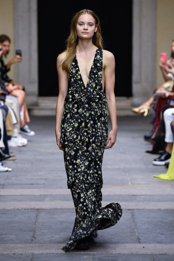 Fotoservizio/SS 2020/WOMEN/SFILATA/CRISTIANO BURANI/DP2/10