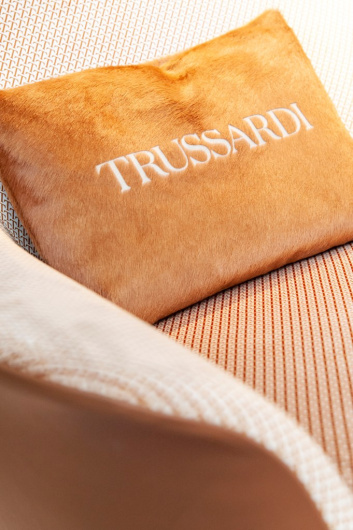 Fotoservizio/SS 2019/DESIGN/PRESENTAZIONE_HOME/TRUSSARDI/DP2/0