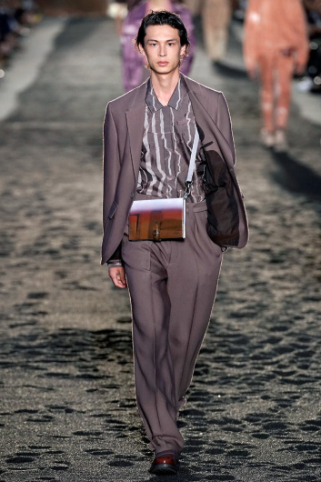 Fotoservizio/SS 2020/MEN/SFILATA/ERMENEGILDO ZEGNA/DP2/2