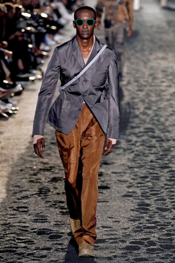 Fotoservizio/SS 2020/MEN/SFILATA/ERMENEGILDO ZEGNA/DP2/4
