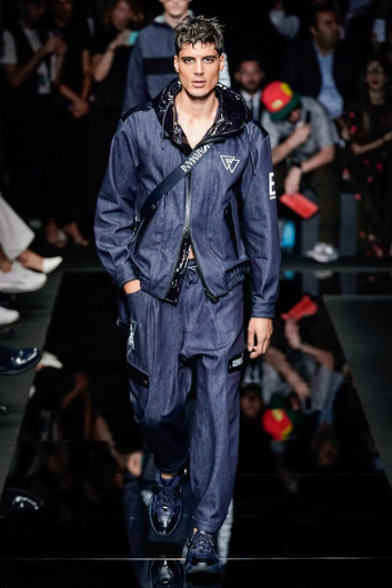 Fotoservizio/SS 2020/MEN/SFILATA/EMPORIO ARMANI/DP2/2