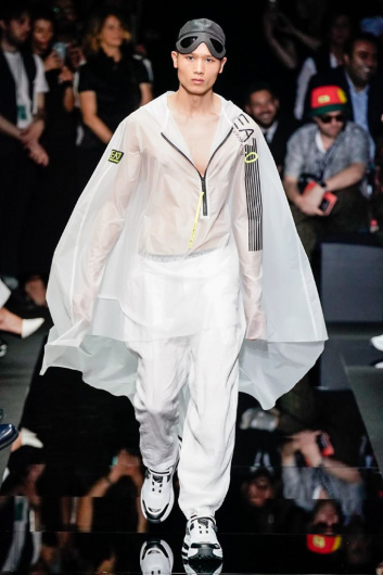 Fotoservizio/SS 2020/MEN/SFILATA/EMPORIO ARMANI/DP2/3