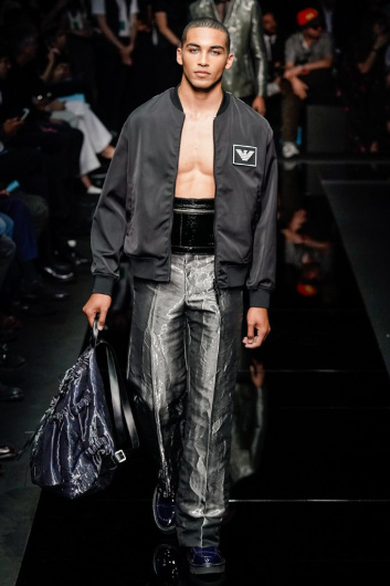 Fotoservizio/SS 2020/MEN/SFILATA/EMPORIO ARMANI/DP2/12