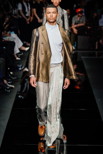 Fotoservizio/SS 2020/MEN/SFILATA/EMPORIO ARMANI/DP2/2