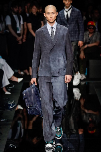 Fotoservizio/SS 2020/MEN/SFILATA/EMPORIO ARMANI/DP2/0