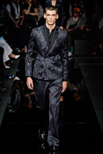 Fotoservizio/SS 2020/MEN/SFILATA/EMPORIO ARMANI/DP2/16